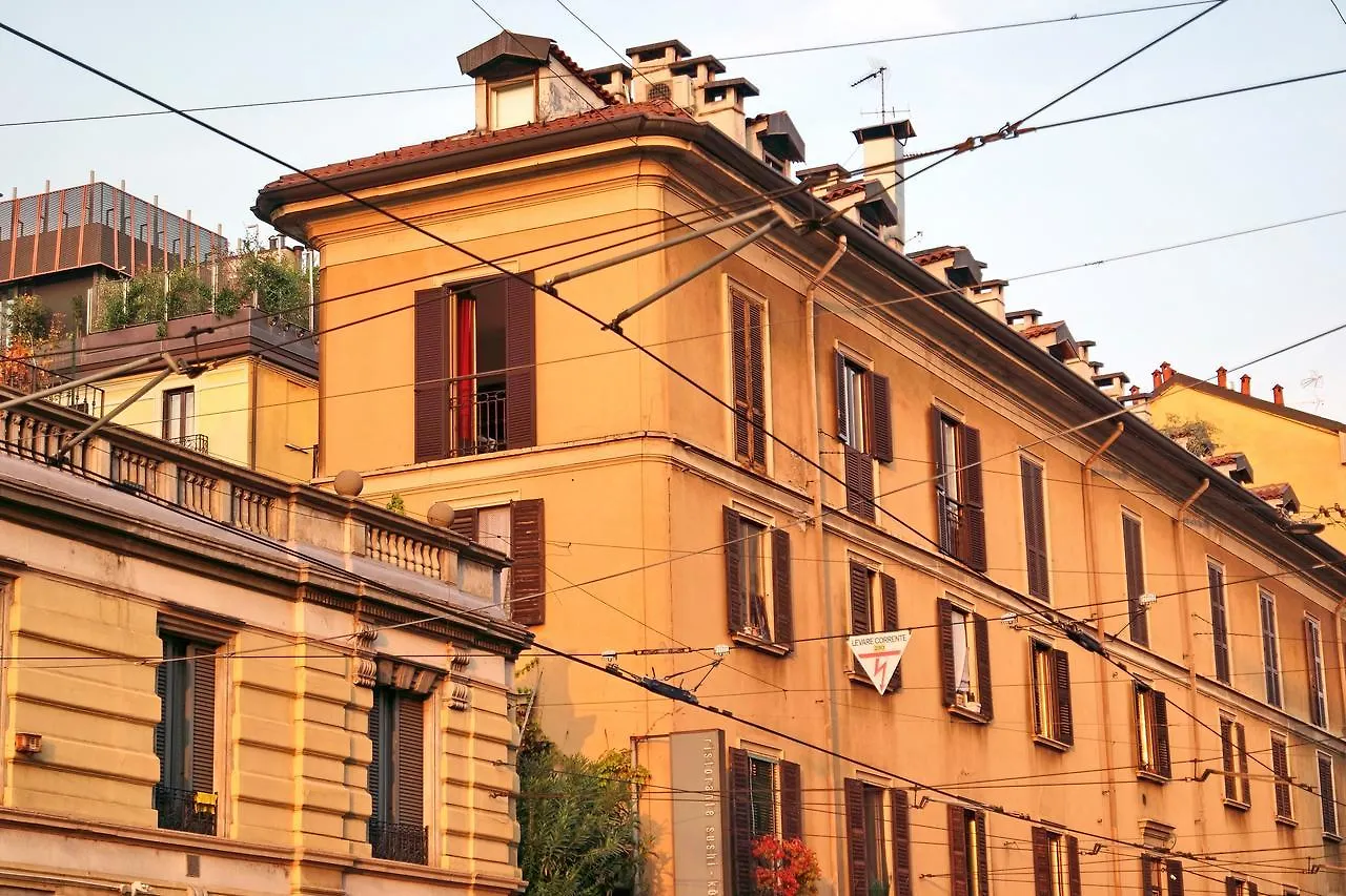 Col di Lana - Navigli Apartment - Darsena Milano 0*,  Italia